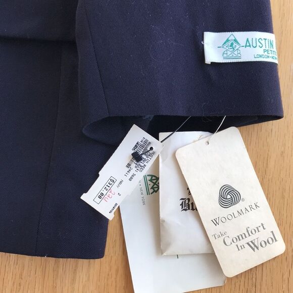 Austin Reed Classic Navy Wool Single Breasted Blazer Size 20W Petite Vintage NWT - Picture 3 of 13